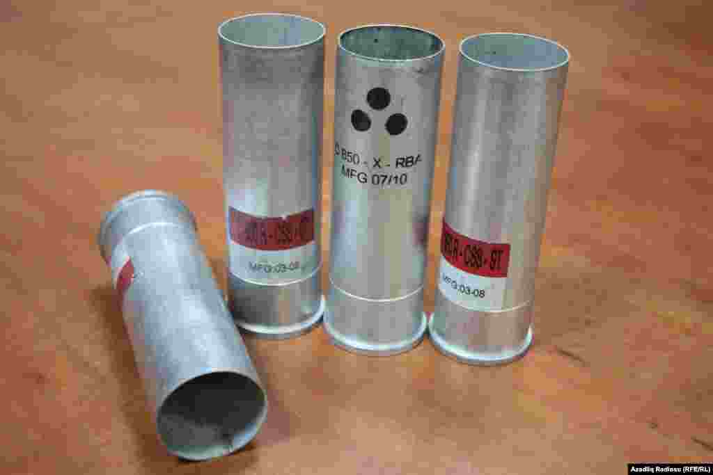 İsmayıllıda polisin aksiya&ccedil;ılara atdığı g&ouml;z yaşardan qazın gilizləri