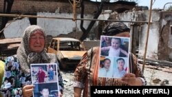 Ғарб мухбирларининг таъкидича¸ июн ойида уюштирилган қирғиннинг асосий қирғини ўзбеклар бўлгани ҳолда¸ ҳозирда бораëтган қама-қама нишони ҳам яна айнан ўзбеклар бўлмоқда.