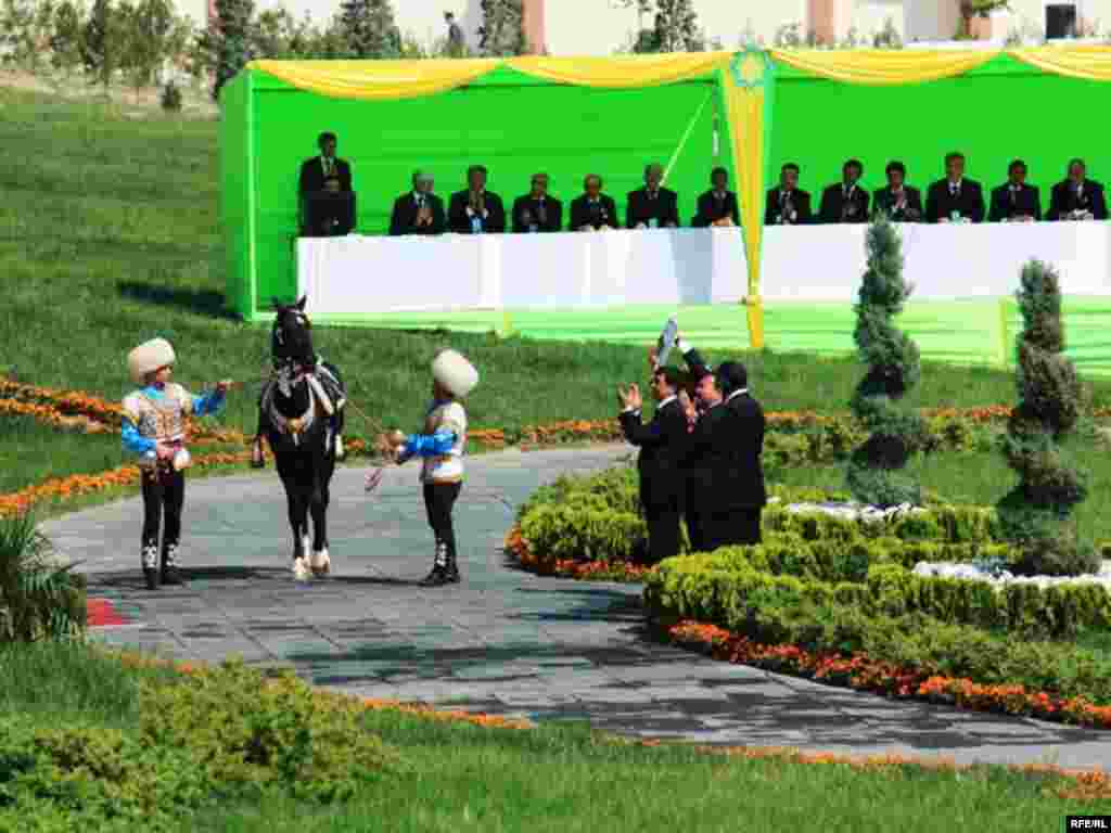 Ahal-teke atlarynyň baýramçylygy #20