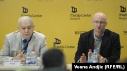 Sa konferencije za novinare Transparensi Srbija u Beogradu, 1. decembar 2011.