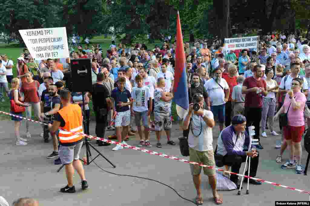 ... da prestane ćutati i da se izjasni o svemu onome što se dešava u gradu na Vrbasu.