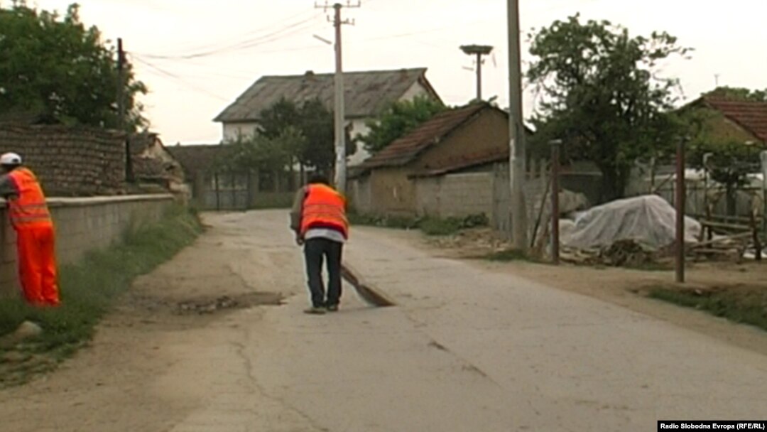 Село Кривогаштани.
