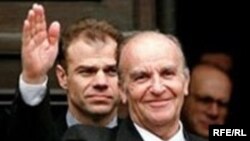 Muhamed Šaćirbegović sa Alijom Izetbegovićem