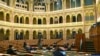 Az Országgyűlés plenáris ülése mindössze maroknyi képviselő részvételével 2020. szeptember 28-án