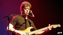 Lou Reed în anul 2000.