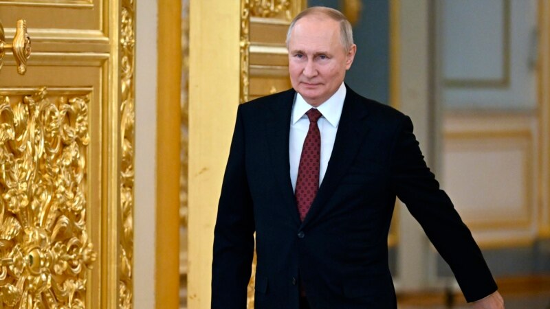 Putin martdaky prezidentlik saýlawlarynda dalaş etjekdigini aýtdy