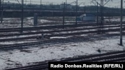 Повідомляється, що пошкоджено колії, контактну мережу, а у будівлях повилітали шибки (фото ілюстративне)