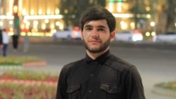 Ба нақли пайвандонаш, Исрофил Азимзода якуми апрели имсол довталабона ба артиш рафта будааст