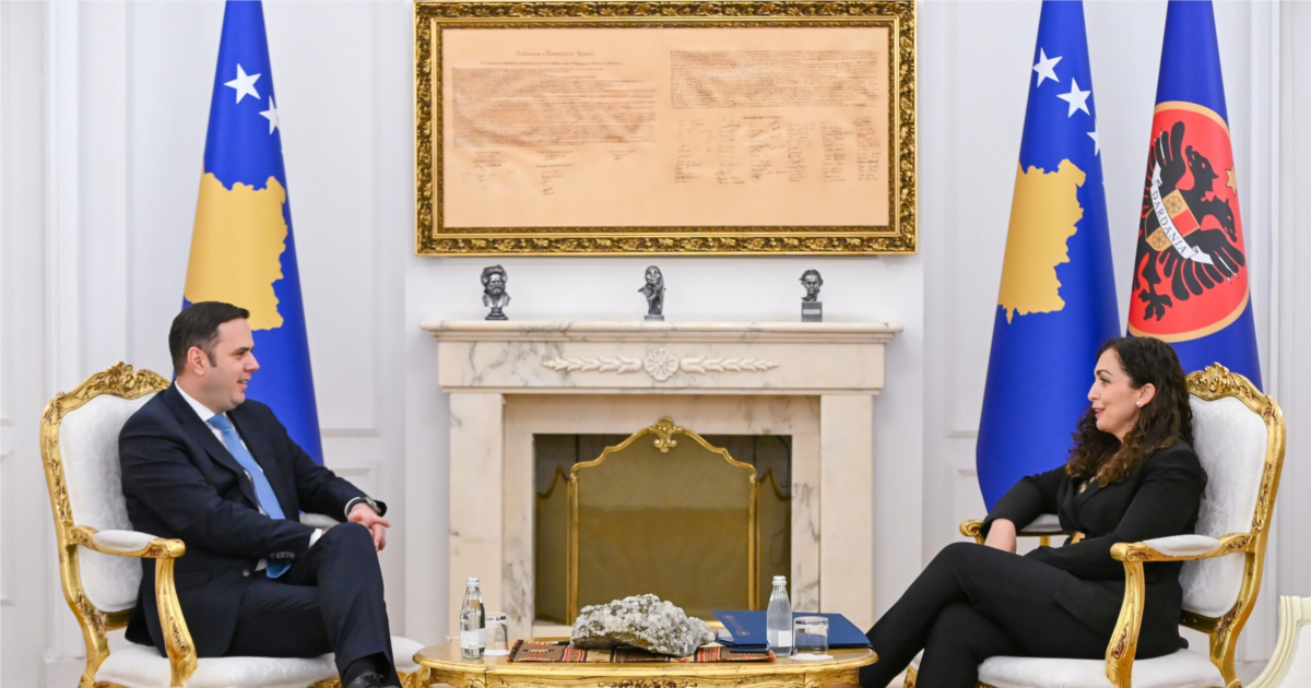 LDK pajtohet të garojë së bashku me ish presidenten Osmani në zgjedhjet e qershorit  thotë Abdixhiku