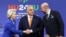 Balról: Ursula von der Leyen, az Európai Bizottság elnöke, Orbán Viktor miniszterelnök és Charles Michel, az Európai Tanács elnöke Budapesten az EU vezetők informális találkozóján, 2024. november 8-án