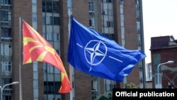 Zastava Makedonije i NATO-a