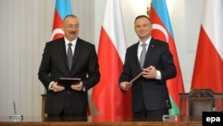 Polşa prezidenti Andrzej Duda və Azərbaycan prezidenti İlham Əliyev. 27 iyun, 2017