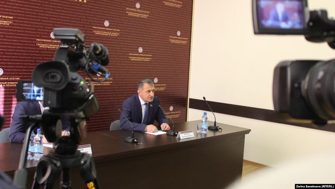 Анатолий Бибилов заявил, что ждет от обновленного Совбеза совсем другого «коэффициента полезности»