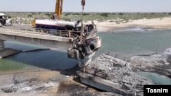 One of the bridges in Bandar Khamir was damaged in US missile strikes on Hormozgan Province in southern Iran, according to authorities.