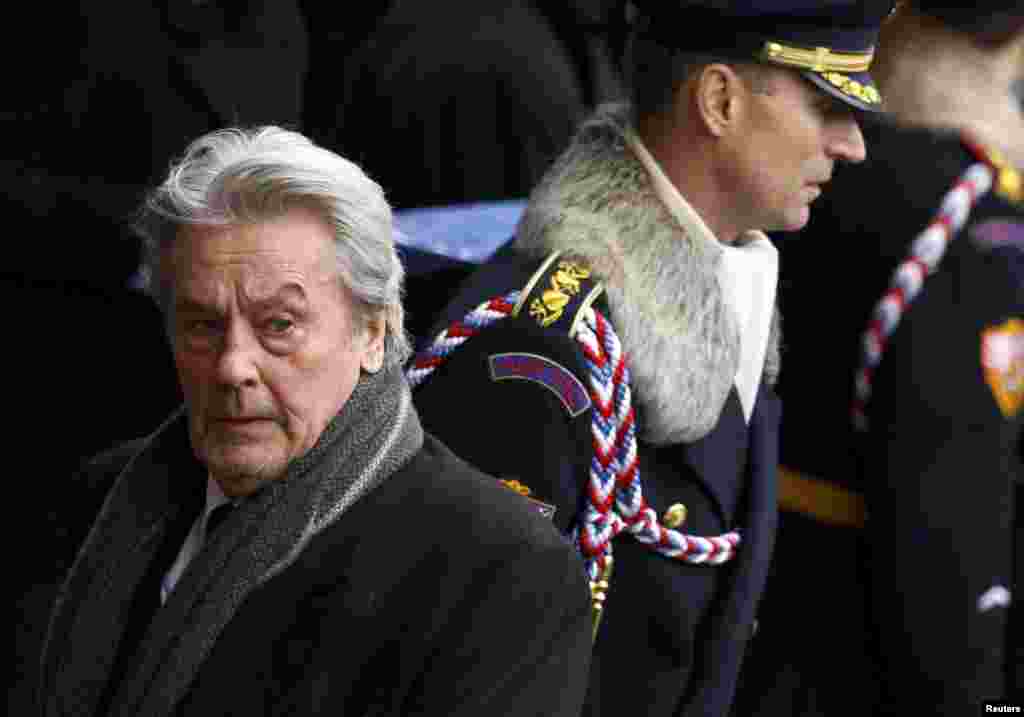 Czech Republic - French actor and Alain Delon arrives to attend the funeral ceremony for the late former President Vaclav Havel at Prague Castle's St. Vitus Cathedral, 23Dec2011