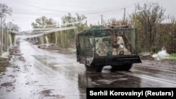 Військовий автомобіль ЗСУ в Дружківці на Донеччині, 24 квітня 2026 року