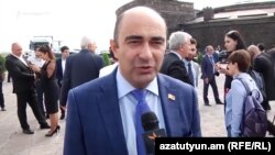 «Լուսավո Հայաստան»-ի առաջնորդ Էդմոն Մարուքյանը զրուցում է «Ազատության» հետ, Գյումրի, 21-ը սեպտեմբերի, 2019թ․
