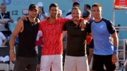 Novak Đoković na turniru u Zadru, 19. lipnja 2020. godine, pozira s Grigorom Dimitrovom, Viktorom Troickim i Bornom Ćorićem