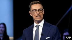 Alexander Stubb, principalul favorit al alegerilor și candidatul Coaliției Naționale, în timpul unei dezbateri televizate la postul public Yle - 25 ianuarie