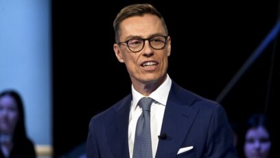 Бившият министър председател на Финландия консерваторът Александър Стуб спечели президентските
