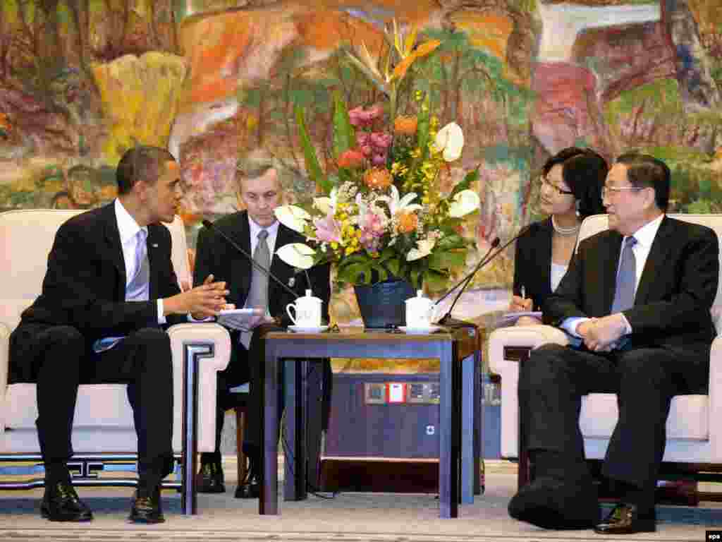 Обама на разговори со кинескиот партиски секретар Ју Ксенг Шенг во Шангај 