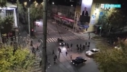 Жители Бишкека спасают город от мародеров: милиции на улицах нет