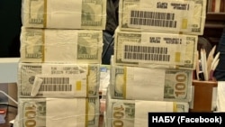 Këtë javë, autoritetet kundër korrupsionit kanë arrestuar disa persona në kuadër të operacionit.