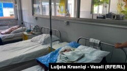 Dve bebe inficirane korona virusom na Pedijatrijskoj klinici u Prištini, 8. septembra 2021.