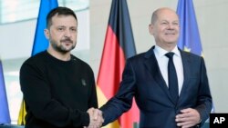 ვოლოდიმირ ზელენსკი ბერლინში ჩასვლისას. 11 ოქტომბერი, 2024 წელი