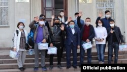 Коронавирус көп катталган облустарга жөнөгөн доктурлардын экинчи бригадасы. 30.03.2020