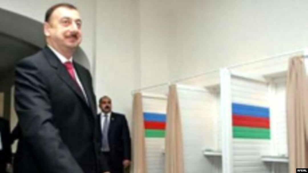 Prezident İlham Əliyev səs verir, 6 noyabr 2006