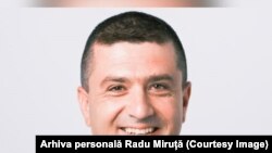 Deputatul Radu Miruță, de la USR, a propus în Parlament, o lege care prevede limitarea răspândirii informațiilor periculoase pe marile rețele sociale.