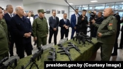 Александр Лукашенко и "чисто белорусское" оружие, 18 августа 2026