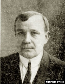Андрей Ренников