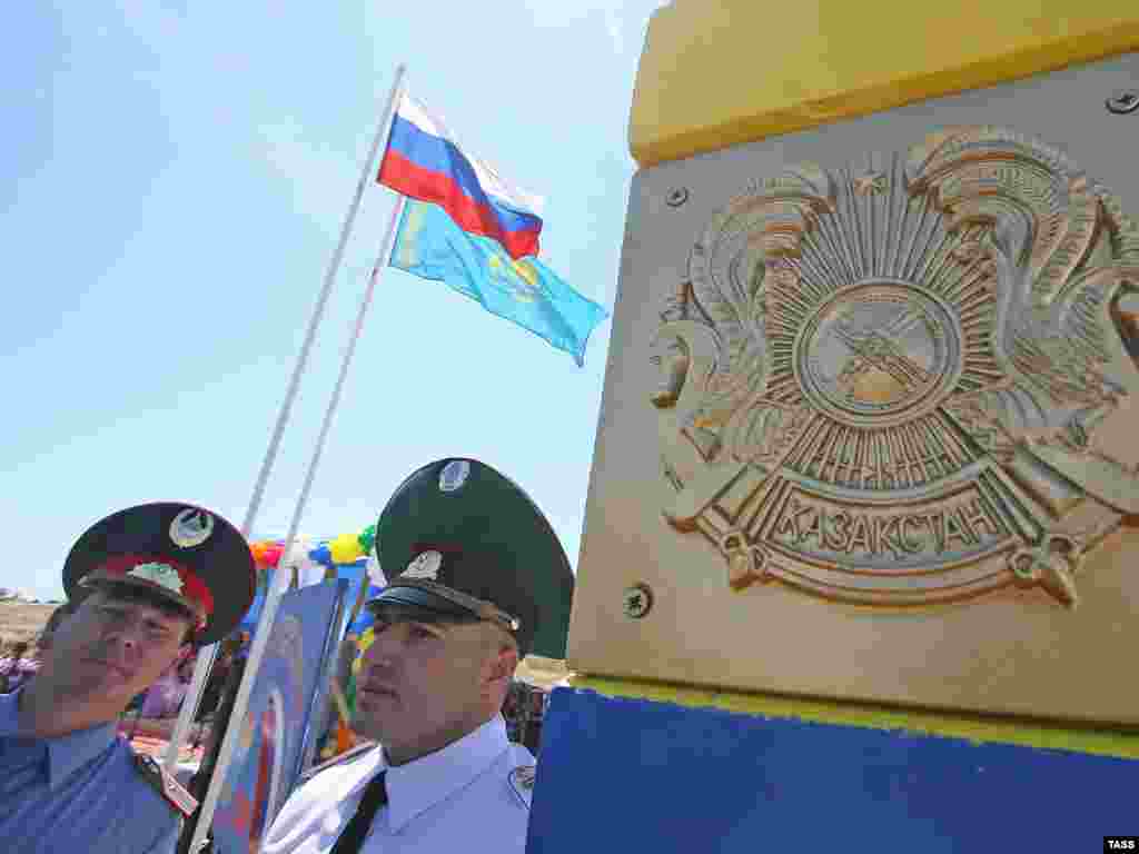 Между Россией и Казахстаном установлен первый пограничный столб 