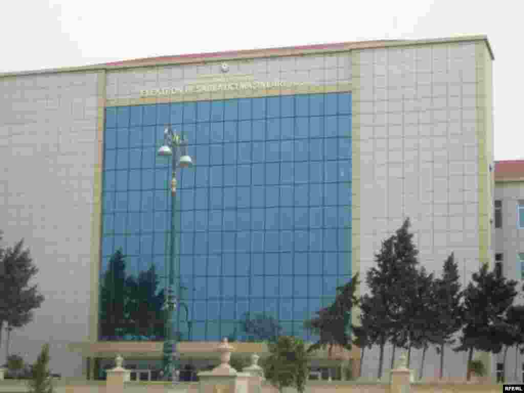 Lələsi köçən Azərbaycan sənayesi #18