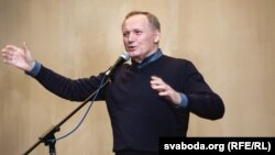 Уладзімер Някляеў