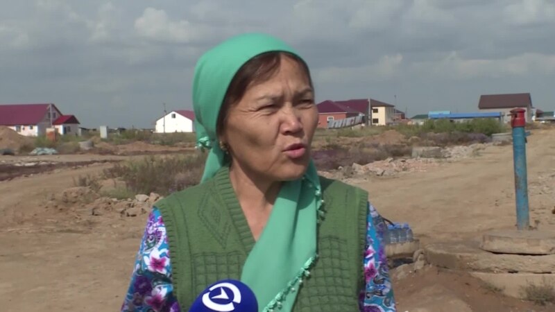 Как в столице Казахстана появился район без дорог, воды и канализации