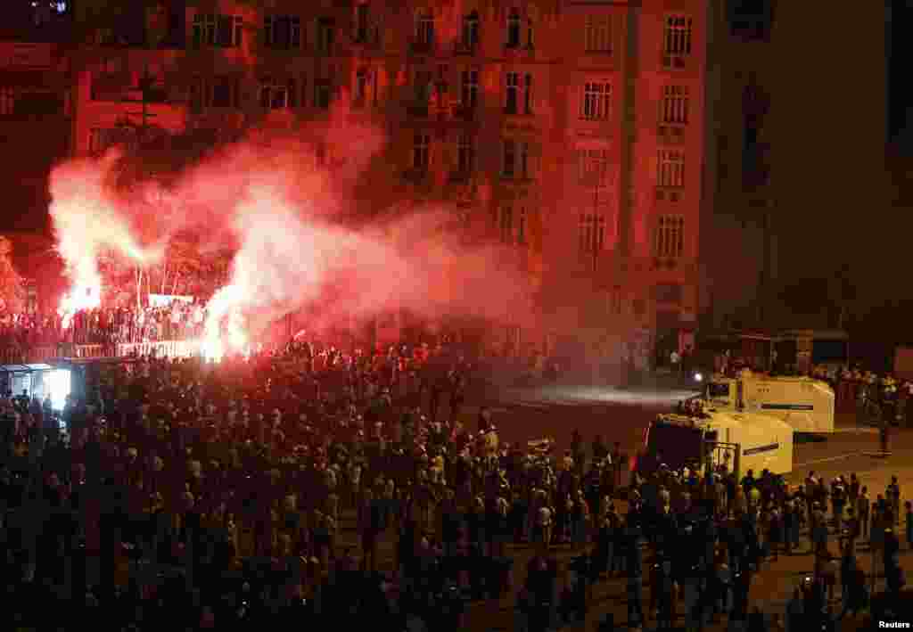 Trg Taksim, Istanbul, 13. juni 2013. Foto: REUTERS / Osman Orsal 