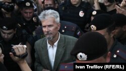 Задержание Эдуарда Лимонова на одной из акций