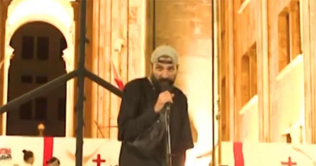 საზოგადოებრივმა მაუწყებელმა თანამშრომელს ხელფასი დაუქვითა აქციაზე გამოსვლის გამო