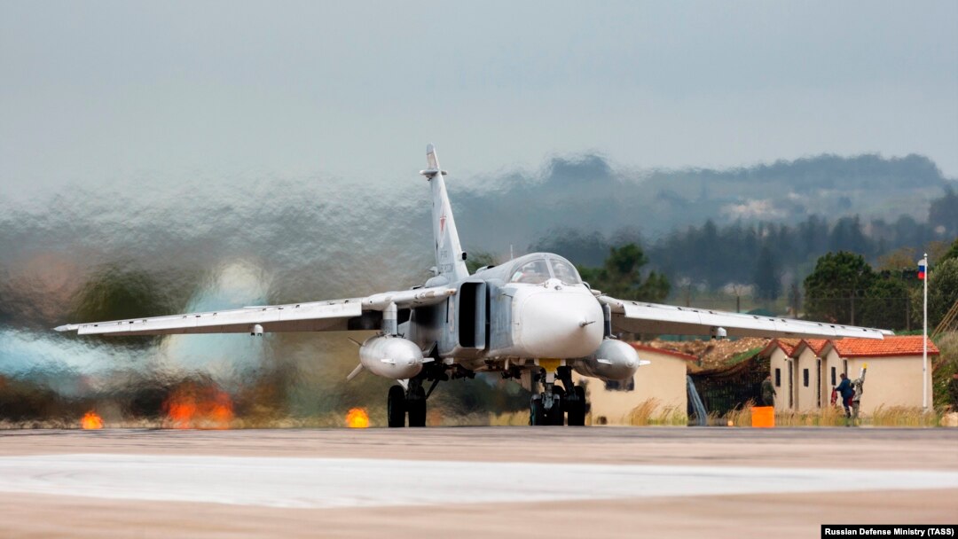 Су-24 на авиабазе Хмеймим 