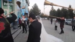 Fără vaccin, fără petrecere de nuntă, odată cu intrarea în vigoare a cerințelor privind vaccinul Covid în provincia din Tadjikistan