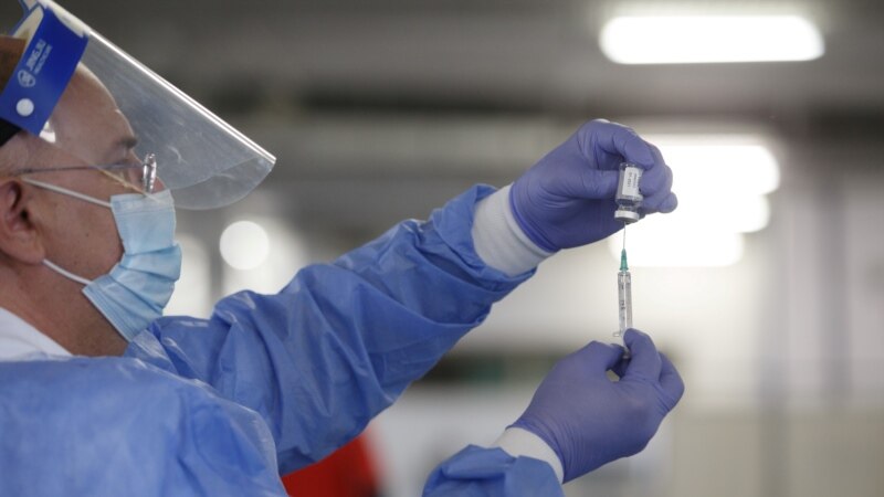 Češka će tražiti da kupi neželjene AstraZeneca vakcine od Danske