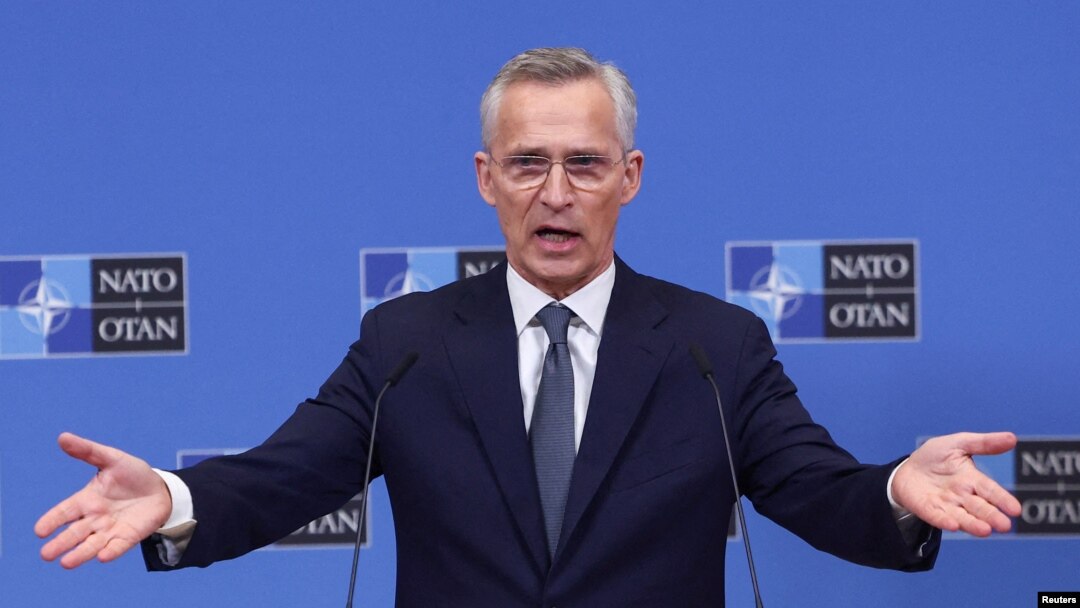 Secretarul General NATO, Jens Stoltenberg, spune că toți aliații sunt de acord că Ucraina trebuie ajutată sistematic, și că va deveni într-o bună zi membră în alianță. Detaliile rămân însă confuze. 