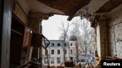 Urmările unui atac rusesc care a lovit o locuință din Odesa. 19 martie 2026. 