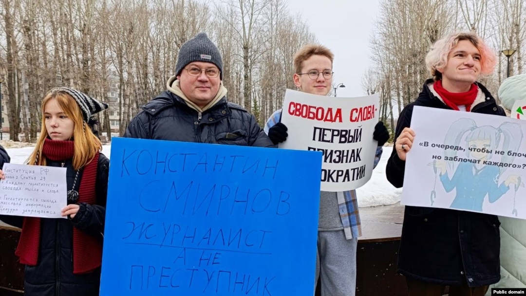 Руслан Зинатуллин (второй слева). Первого февраля 2025 года