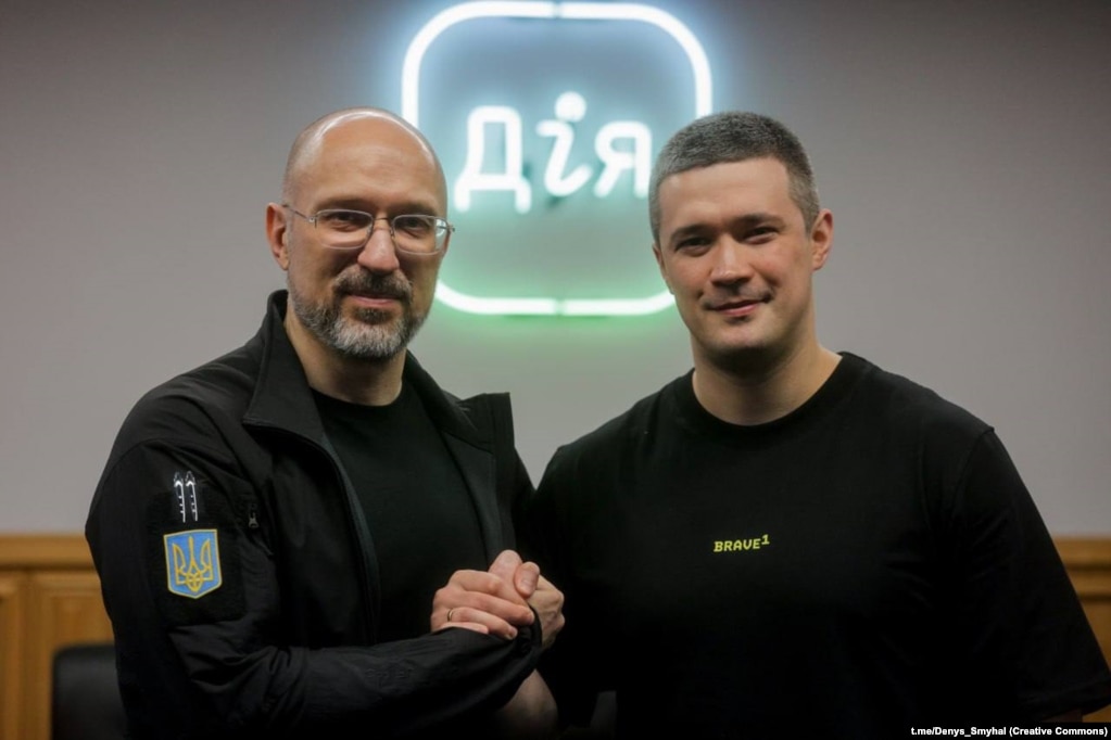 Денис Шмигаль і його можливий наступник на посаді очільника Міноборони Михайло Федоров