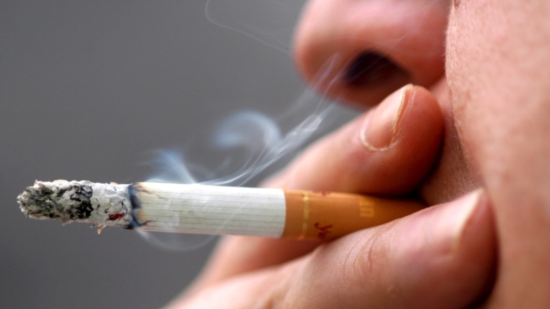 how long does a cigarette smell last in a room How Long Does A Cigarette Smell Last?