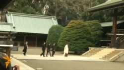 Японский премьер посетил мемориальный комплекс Ясукуни
